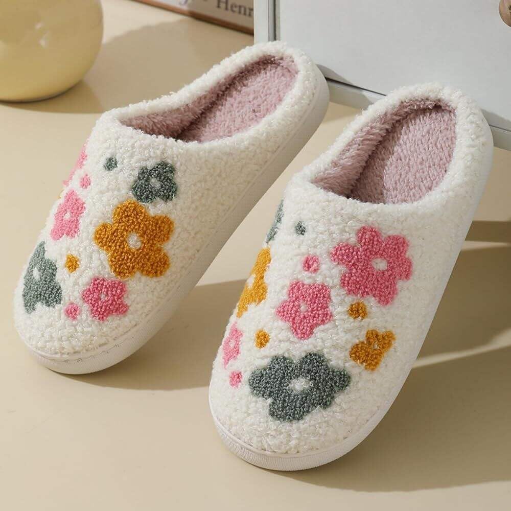 Cozy Furry House Slippers for Women/Men Cute Warm Indoor Non-Slip Winter Cozy Shoes
